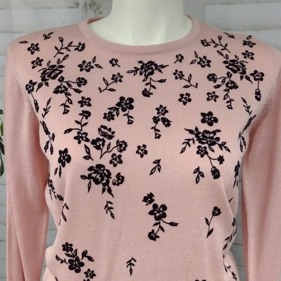 Liz Claiborne Pink Sweater with Black Floral Embroidery Size L - Picture 3 of 6